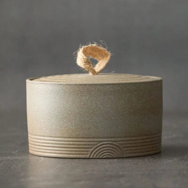 Contenant à thé japonais en argile