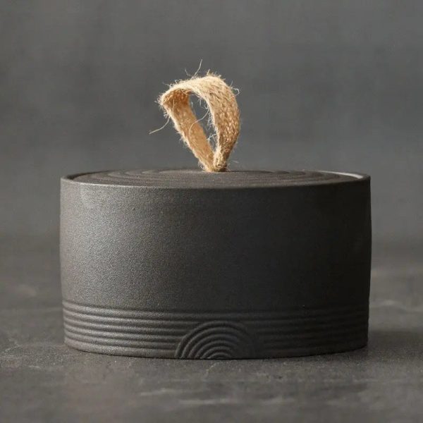 Récipient à thé japonais en argile