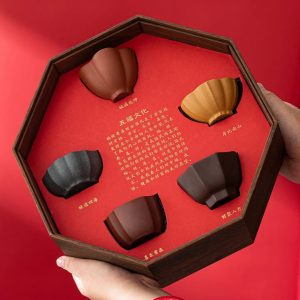 Coffret Tasses à Thé Cinq Bonheurs en céramique élégante