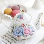 Tasses à thé anglaises en porcelaine élégante et colorée