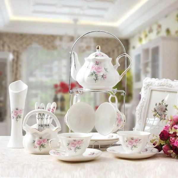 Service à thé Anglais en porcelaine avec fleurs camélias