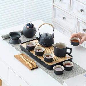 Ensemble de service à thé japonais en céramique
