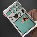 Théière japonaise élégante en céramique artisanale