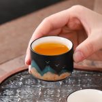 Service à thé céramique japonais, motifs inspirés des montagnes