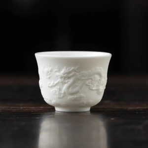 Tasse blanche élégante pour thé, 50ml