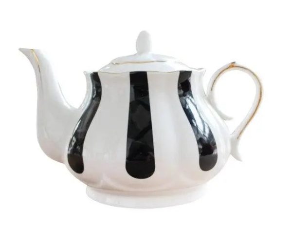Théière anglaise en porcelaine, design élégant avec bandes noires