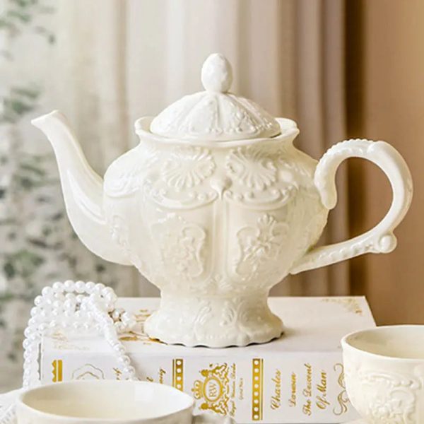 Théière en porcelaine anglaise élégante 1L