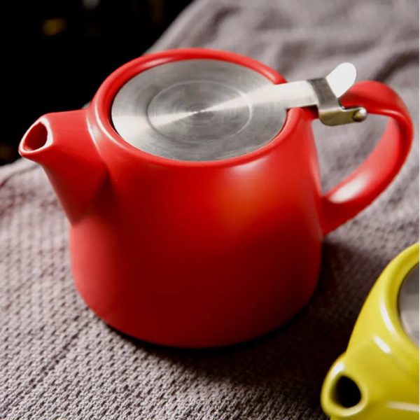 Théière en céramique élégante pour infuser vos thés