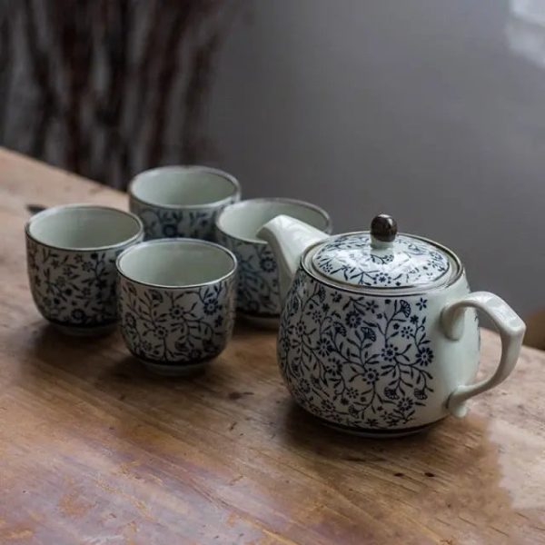 Accessoire de thé chinois en porcelaine, motifs floraux raffinés