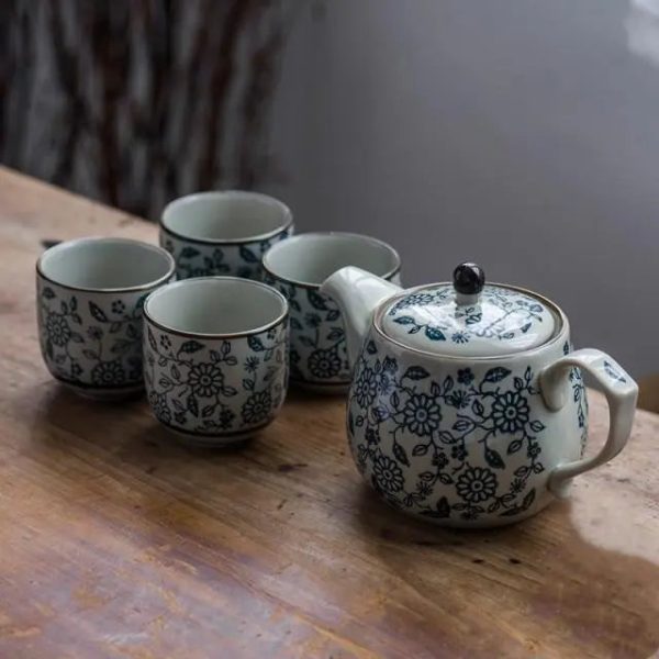 Service à thé chinois en porcelaine avec grosses fleurs