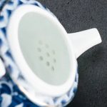 Théière à fleurs en porcelaine, design élégant