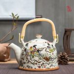 Théière en porcelaine chinoise Cueillette 900ML