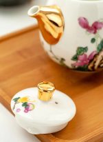 Théière en porcelaine blanche avec décor doré, 450ML