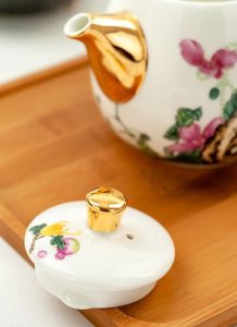 Théière en porcelaine blanche avec décor doré, 450ML