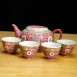 Théière chinoise en porcelaine, élégante et fonctionnelle
