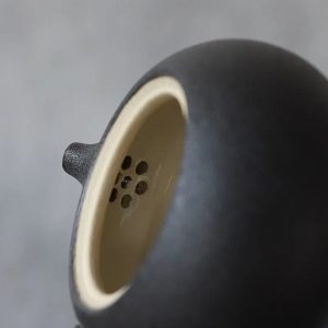 Théière japonaise en céramique, design élégant