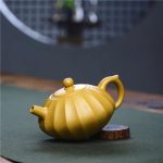 Théière en argile jaune, design traditionnel chinois