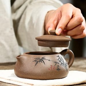Théière Yixing marron en argile motif bambou 230ML