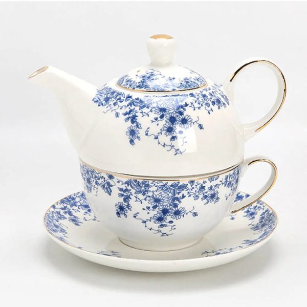 Théière élégante en porcelaine avec motif floral