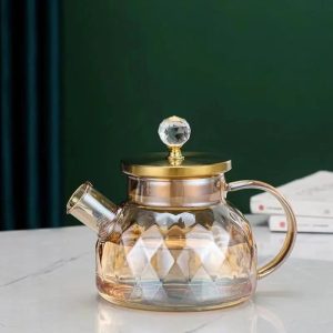 Théière en verre élégante pour infuser vos thés préférés