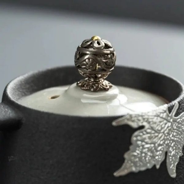 Design contemporain de théière en céramique pour infusions