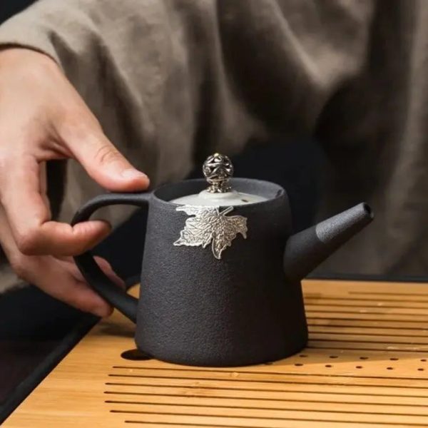 Accessoire thé en céramique, théière design raffinée 200ML