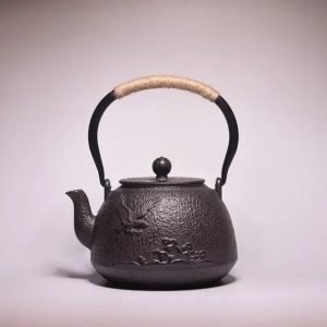 Théière en fonte japonaise Aigle 1L