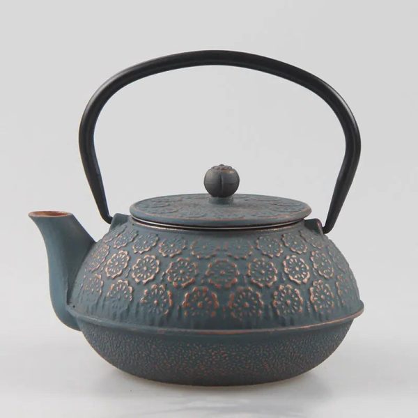 Théière Japonaise en Fonte 600ml avec motifs fleurs en relief