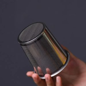 Théière en fonte noire, élégance et fonctionnalité