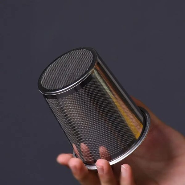 Théière en fonte noire, élégance et fonctionnalité