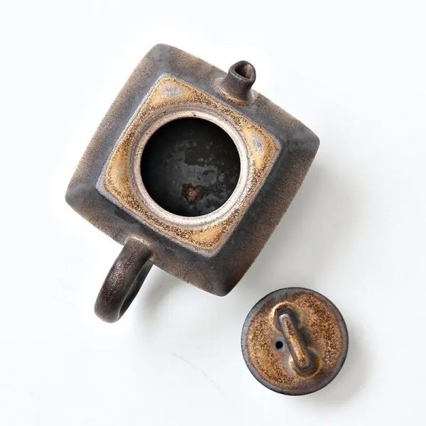 Théière en céramique, design traditionnel japonais