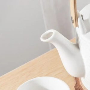 Théière élégante en porcelaine martelée