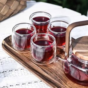 Service à thé élégant, design scandinave en verre