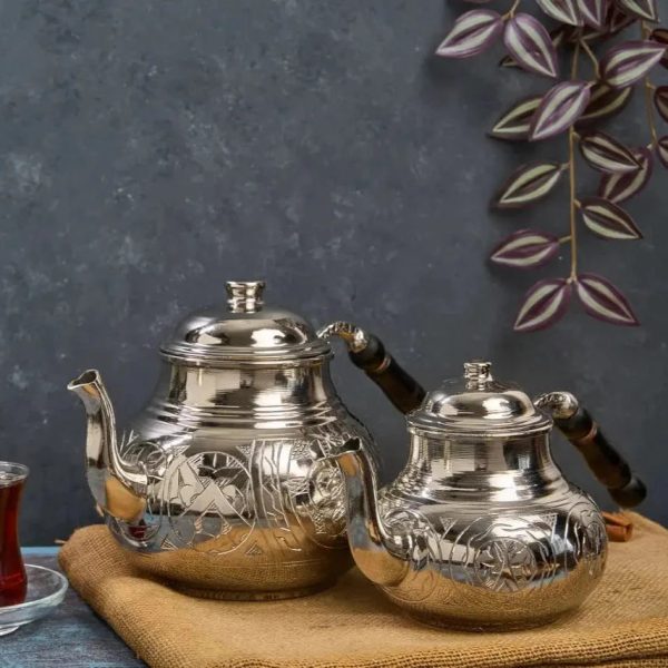 Accessoire de thé en cuivre argenté élégant